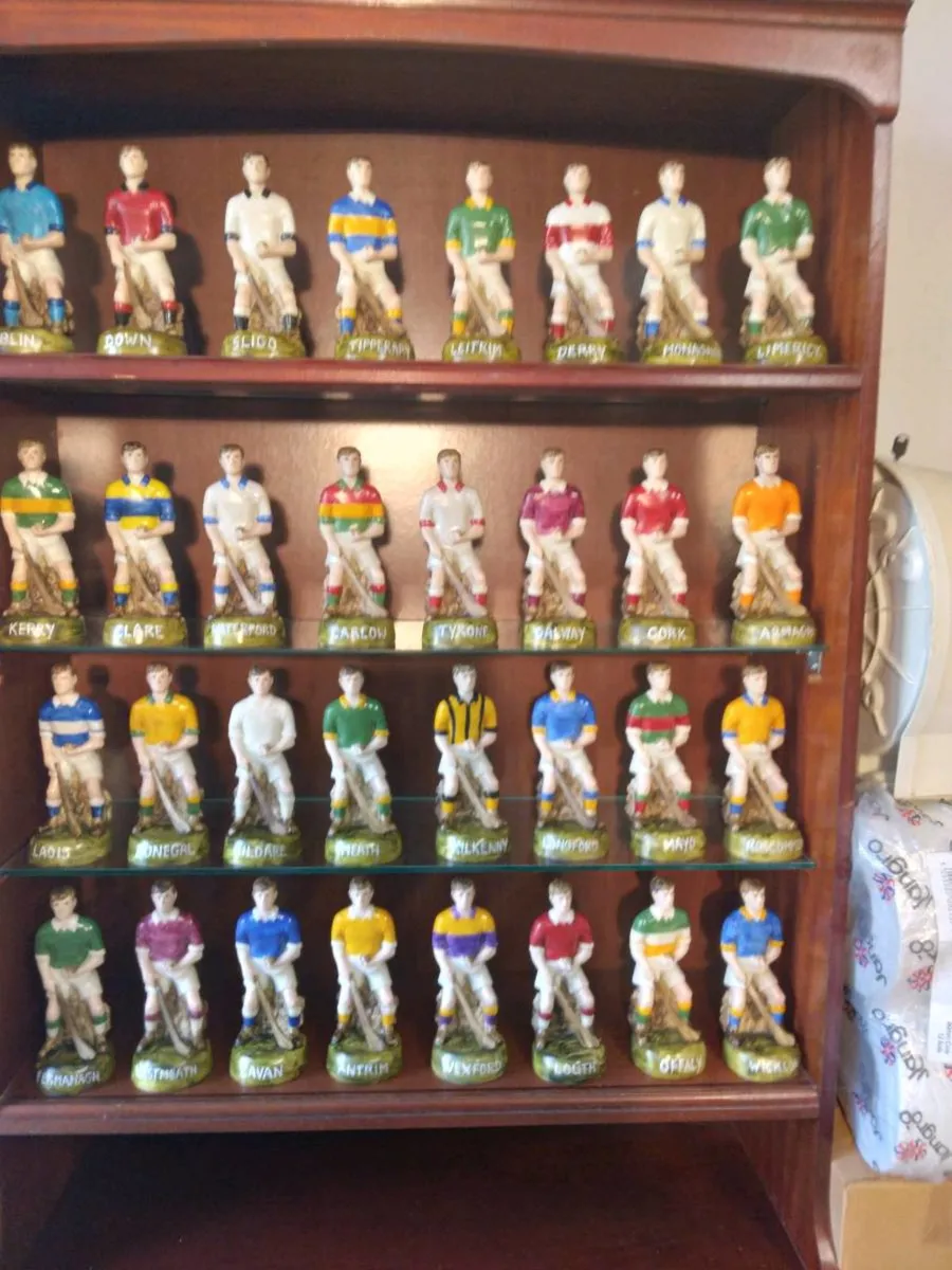Gaa figurines - Image 3