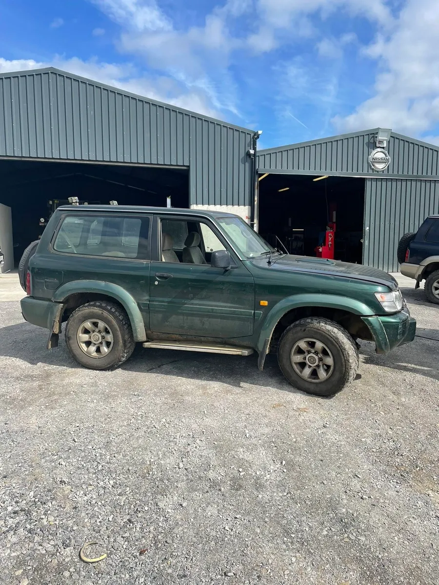 Nissan patrol breaking - Image 2