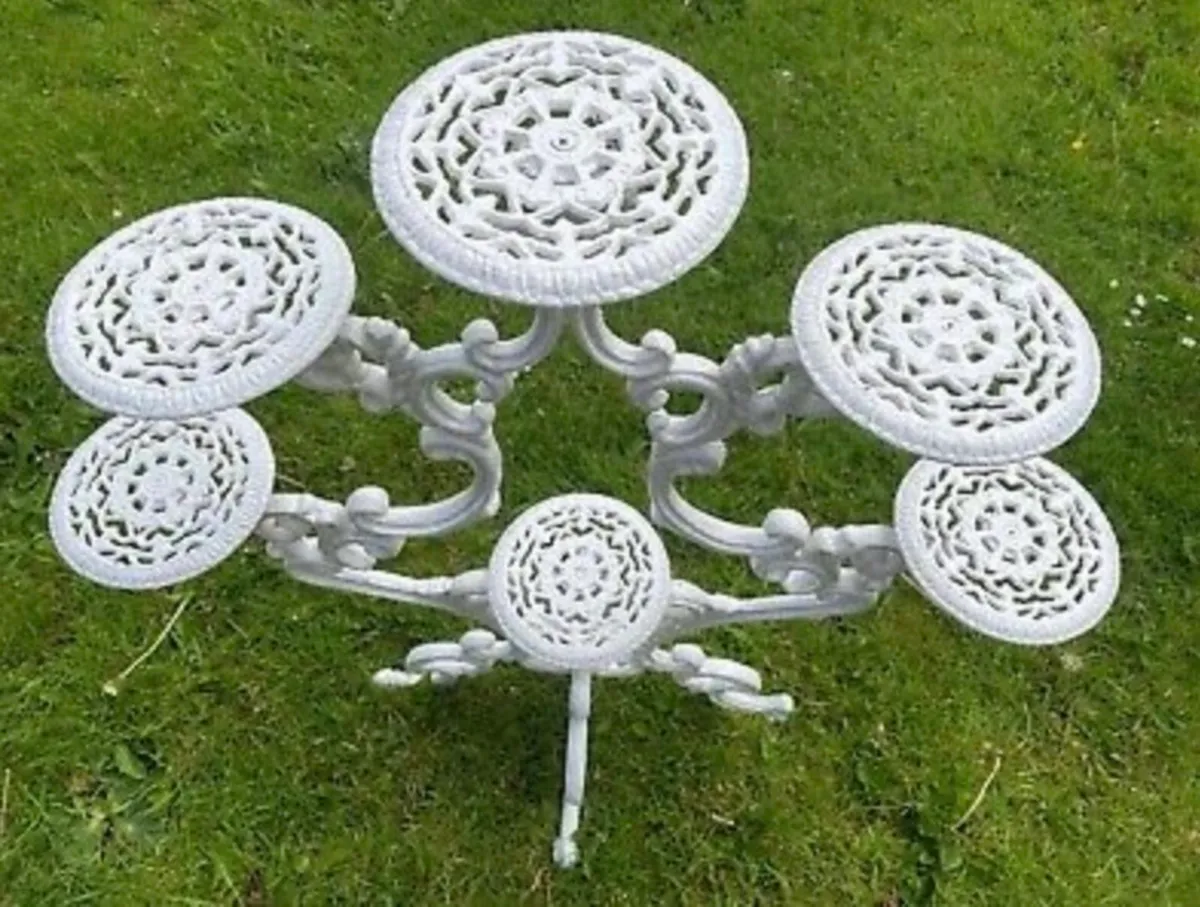 CAST IRON 6 STAND PLANT STAND - Image 3