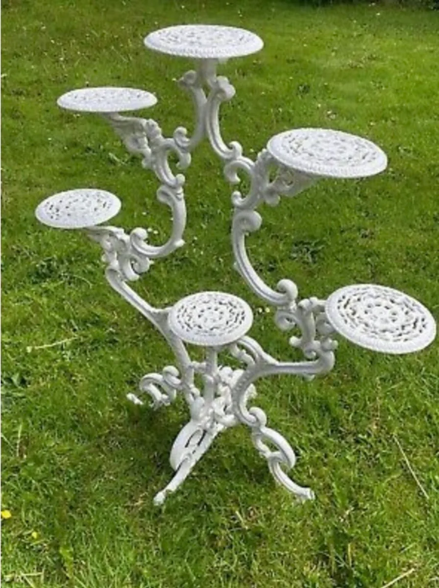 CAST IRON 6 STAND PLANT STAND - Image 4