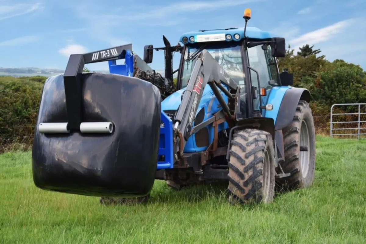 2025 JM Agri TR3 Bale Handler c/w Euro Hooks - Image 1