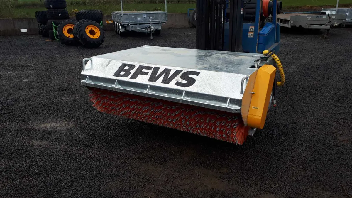 skid steer sweeper bucket