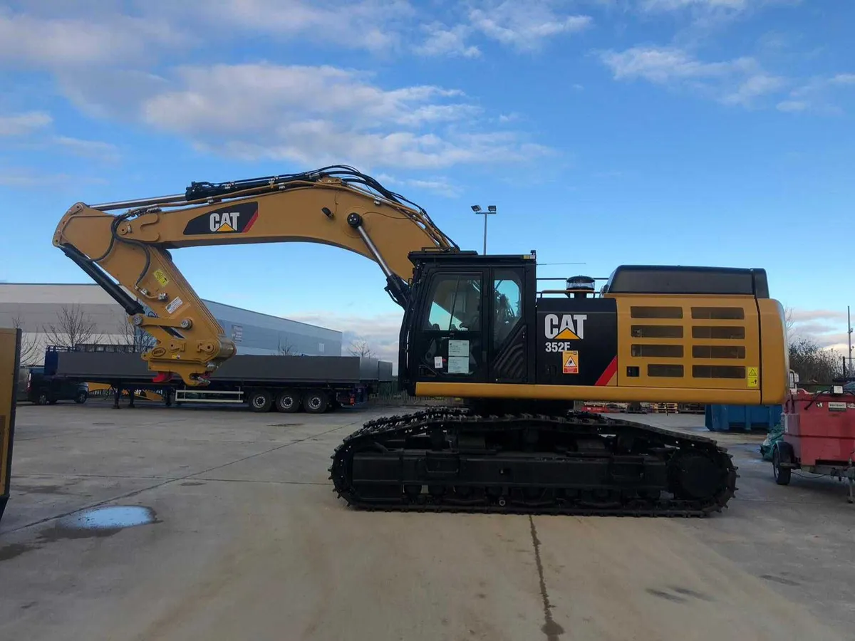 Excavator Quick Hitch - Image 1