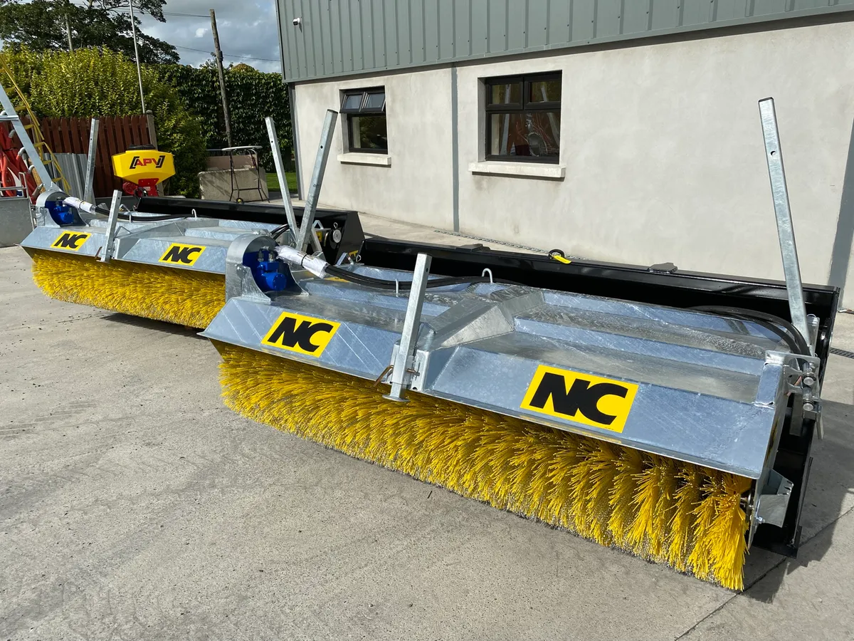 NC road / yard sweepers - Image 2