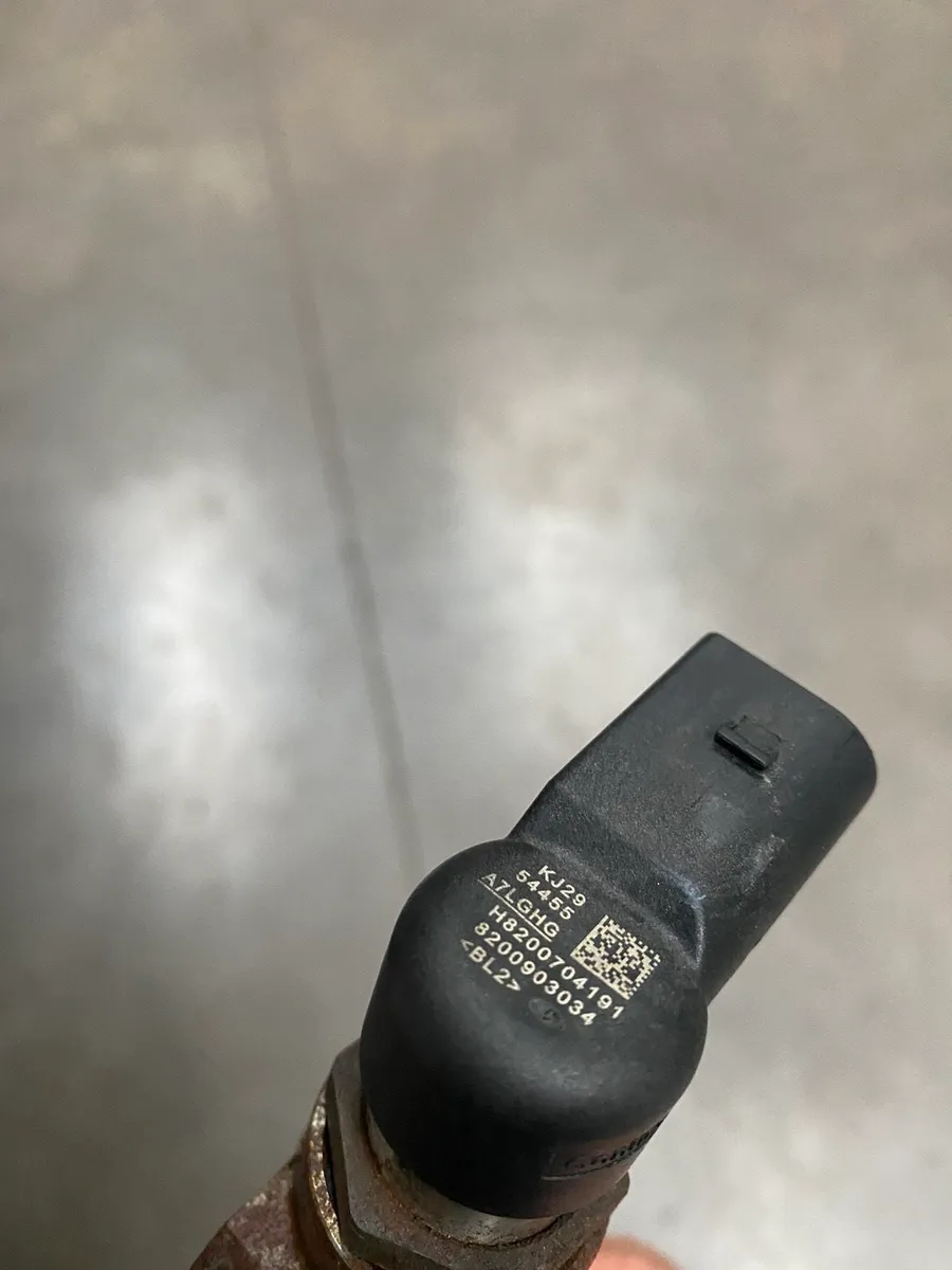 Fuel injector for Renault,Nissan,Dacia 1.5dci 110b - Image 3