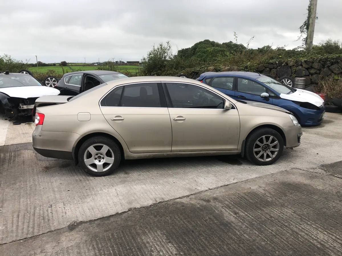 2009 vw Jetta 1.6 petrol for parts