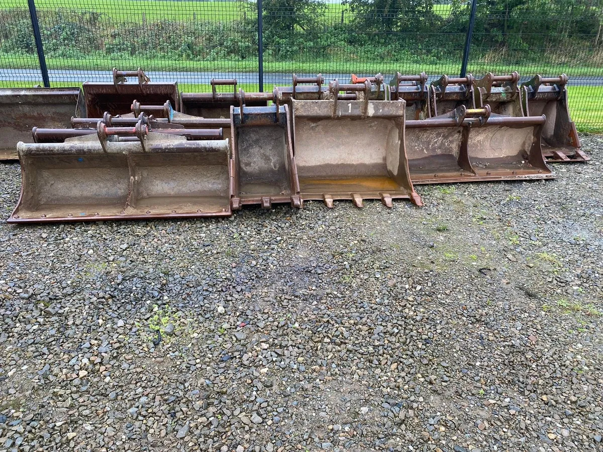 New and used 13 & 20 Ton Digger buckets for sale in Co. Tyrone for £500