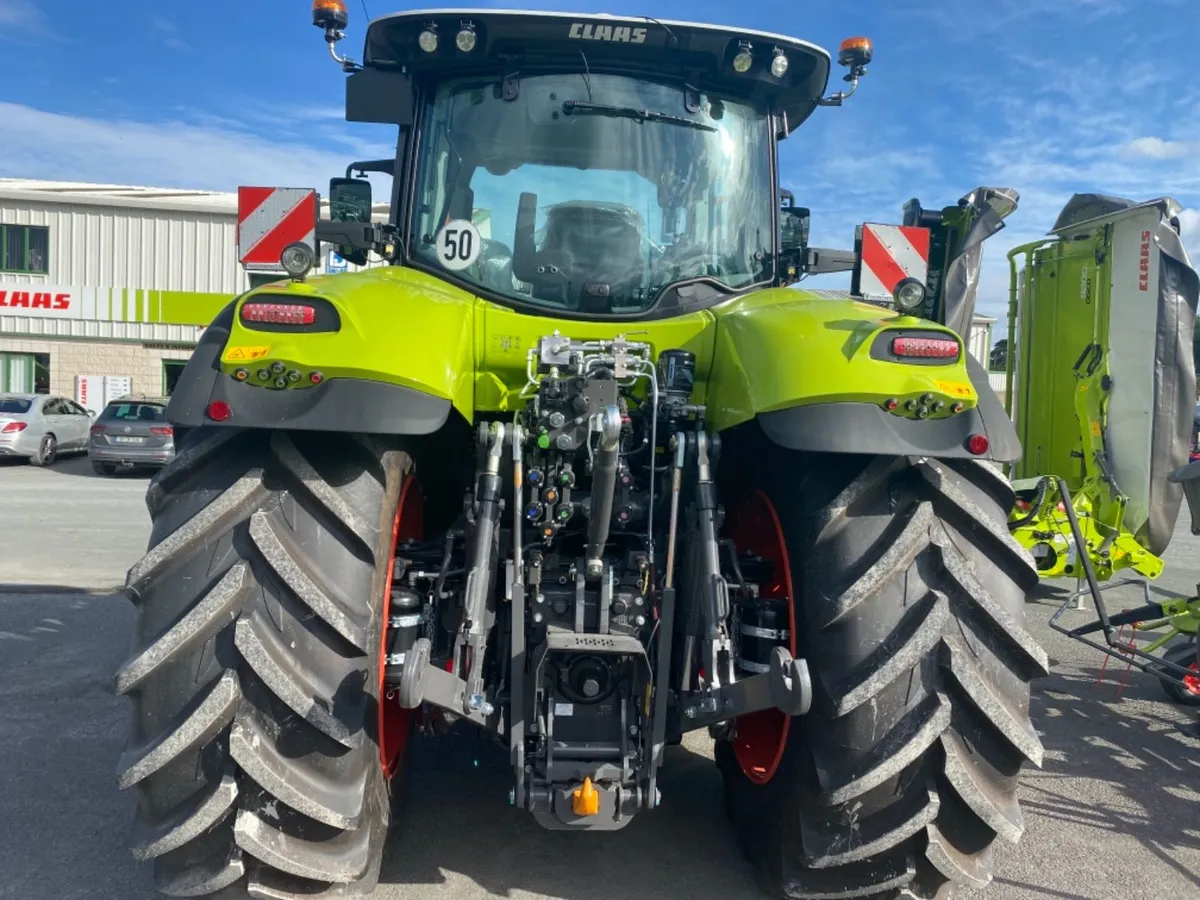 Claas Axion 800 - Image 2