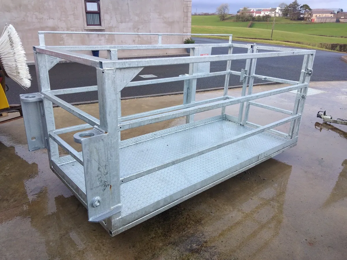 Safety cage / basket - Image 1