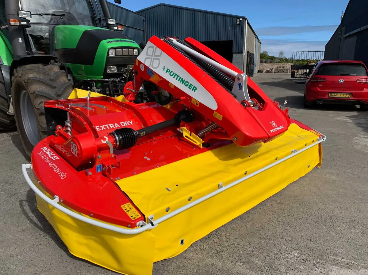 NEW Pottinger Alphamotion Front Mower