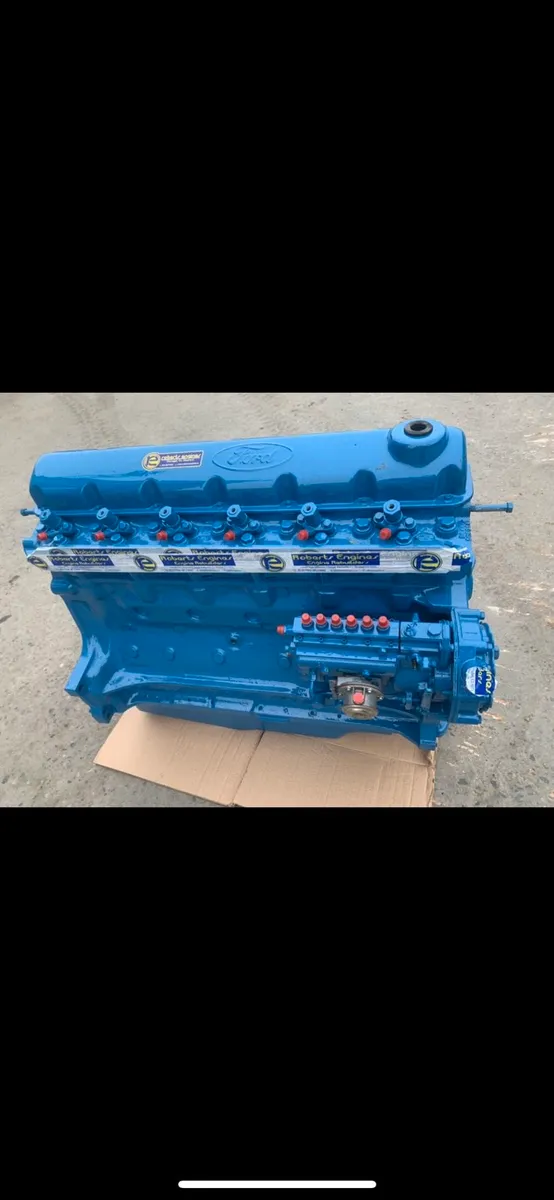 Reconditioned Ford 7810 engine
