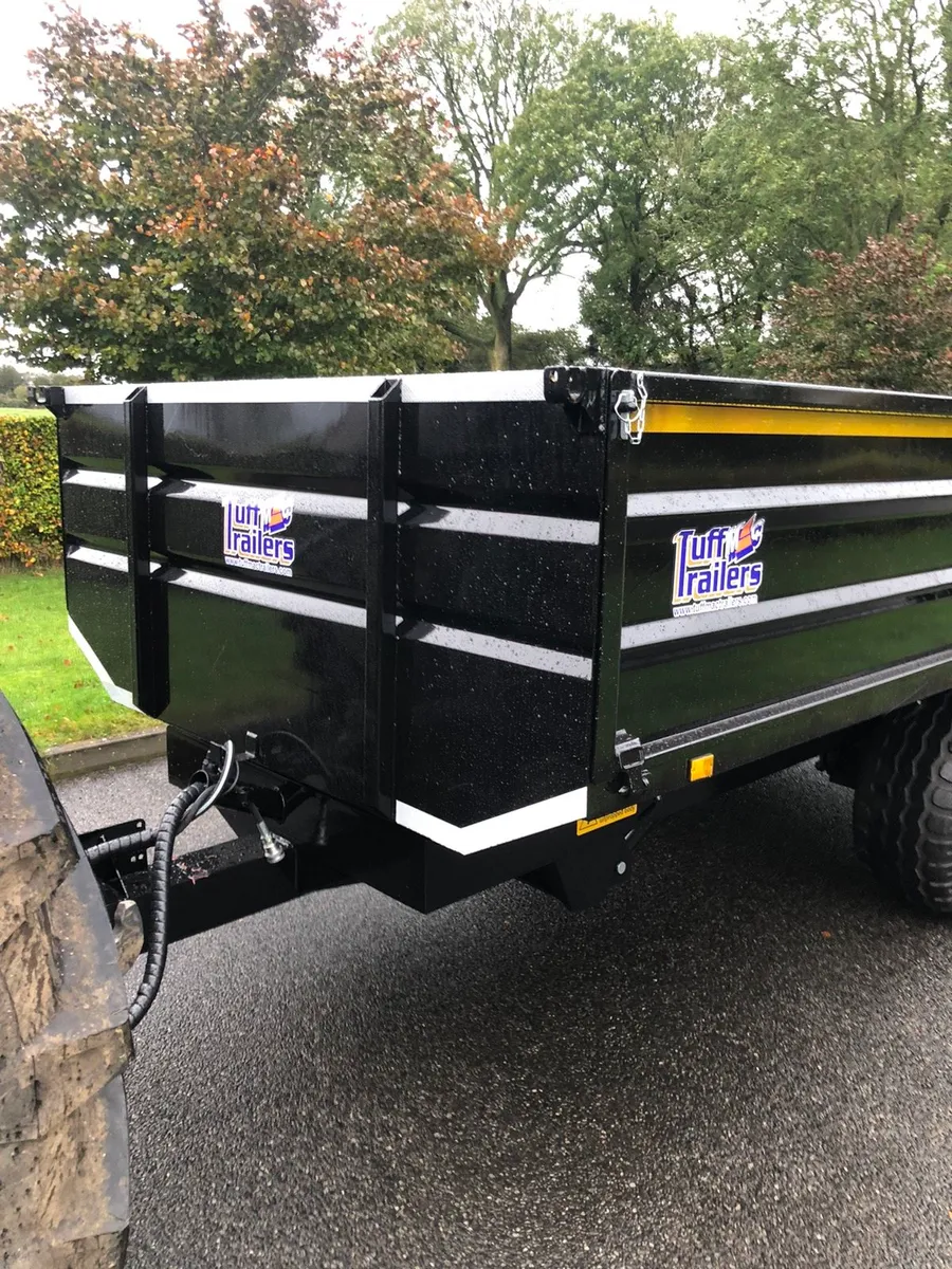 New  tipping trailer & digger buckets - Image 2