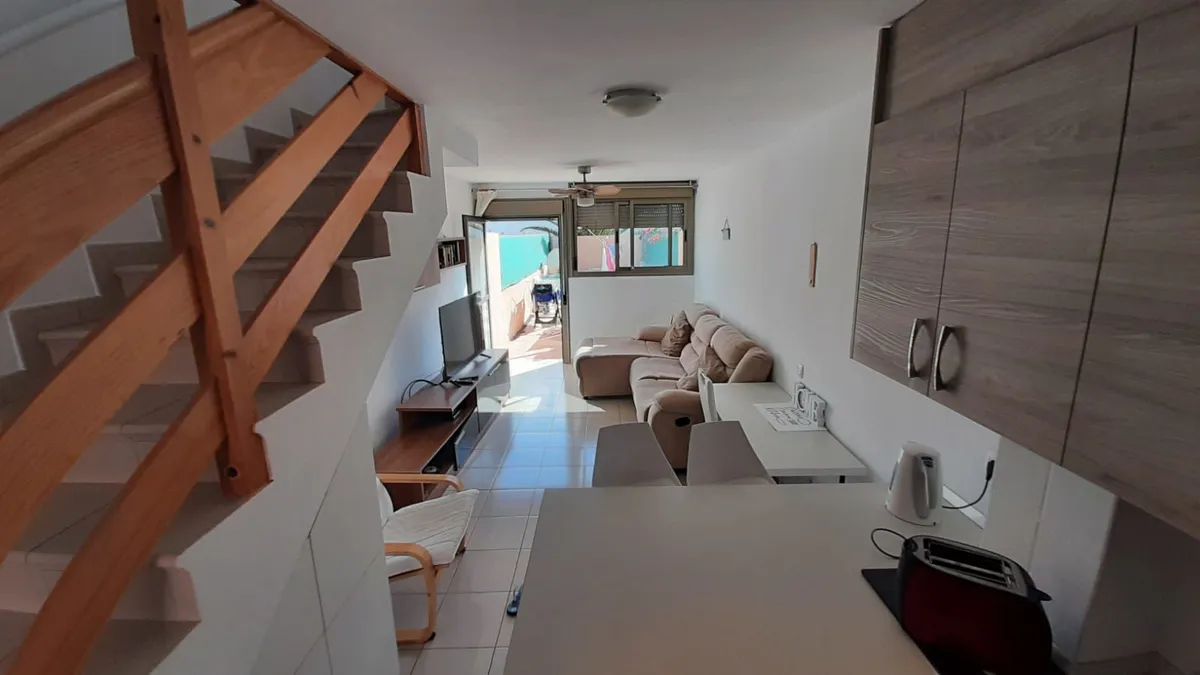 Beautiful 2-bed, Canary Islands - Image 2