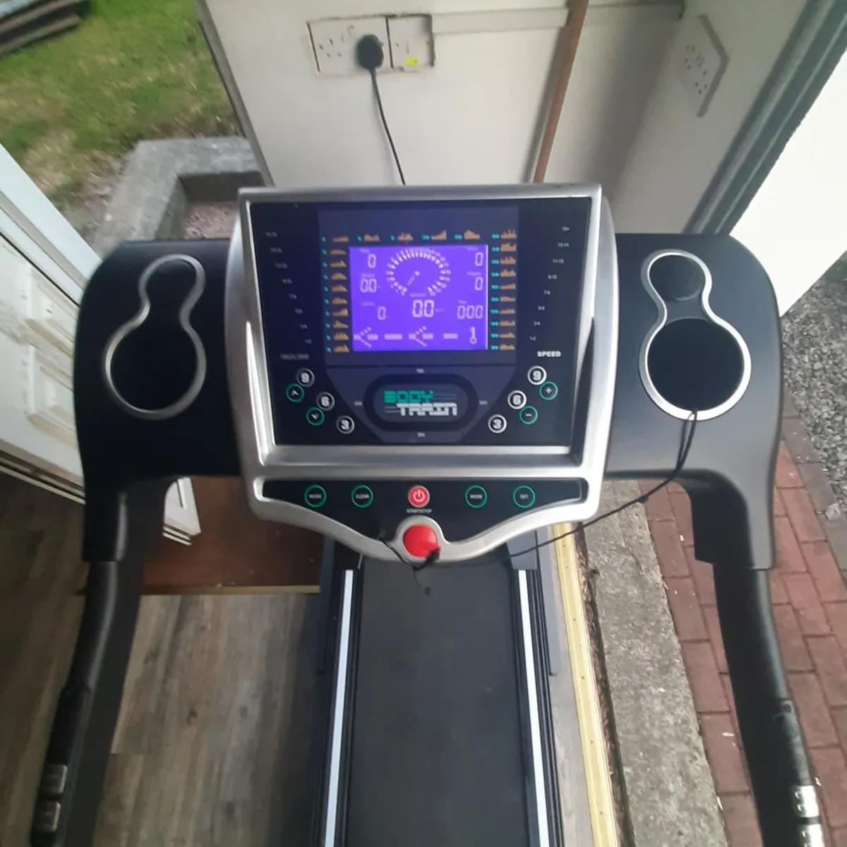 Treadmills - Image 2