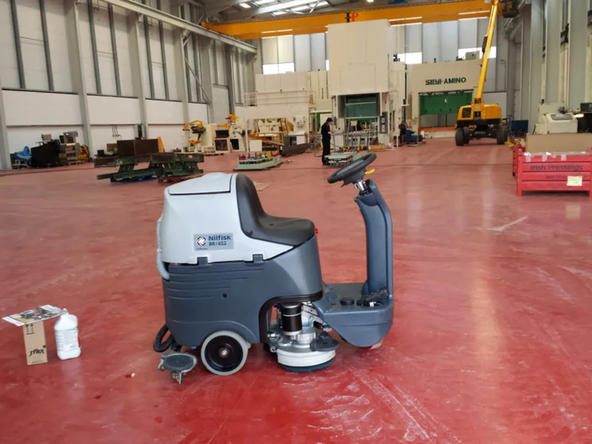 Reconditioned ride on scrubber dryers