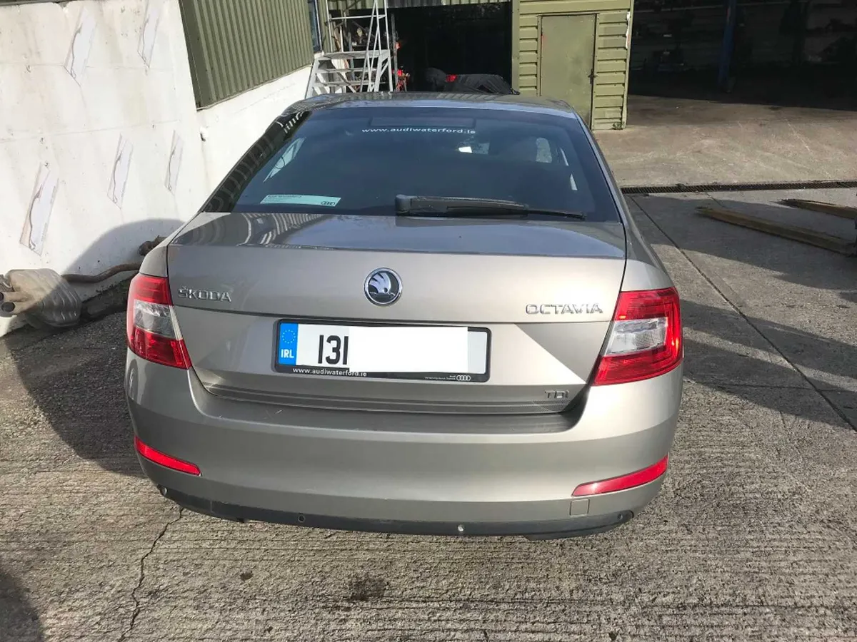 Octavia Skoda 2013 1.6 tdi - Image 2