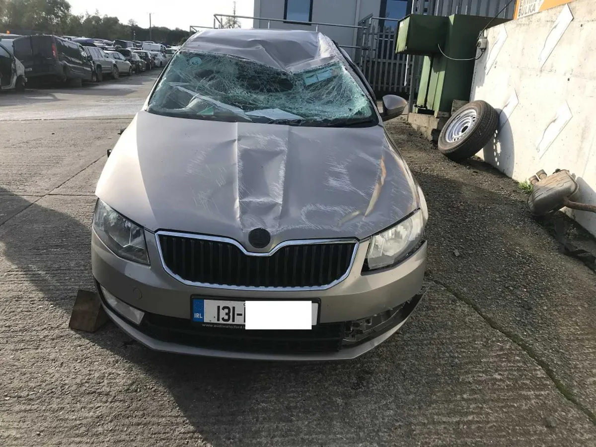 Octavia Skoda 2013 1.6 tdi - Image 3