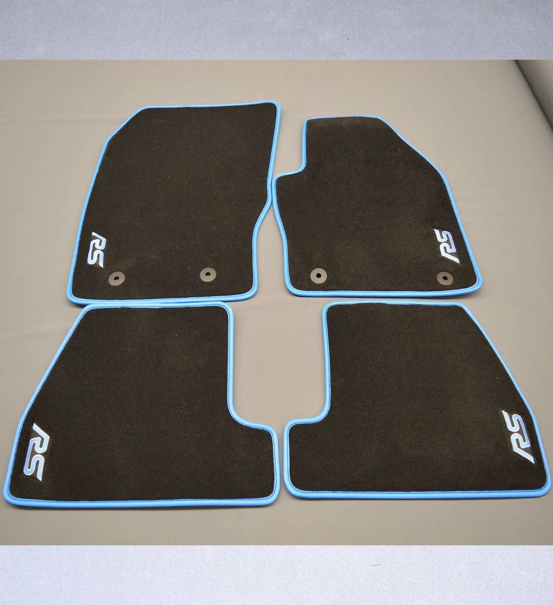 4 Piece Tailored Car Mats &Rubber Mats+Seat Covers - Image 1