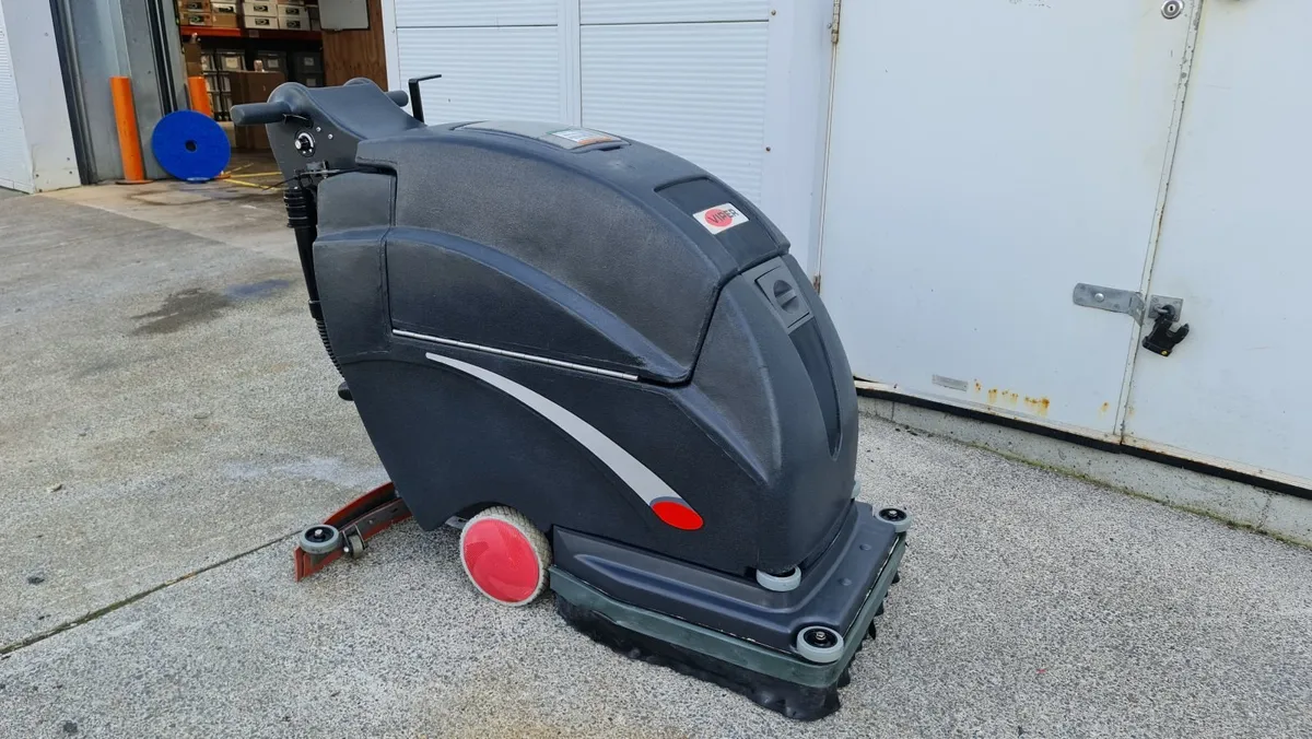 Nilfisk Viper Fang  20  scrubber dryer  floor cleaner - Image 1