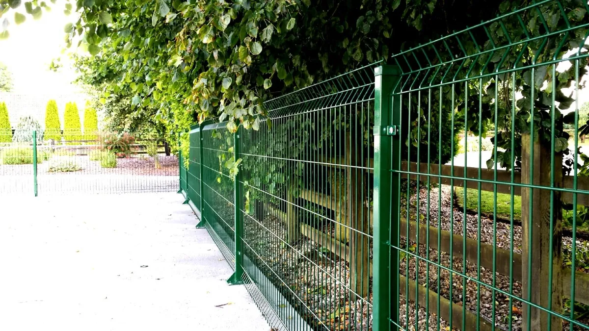 Security fencing. Dog runs.