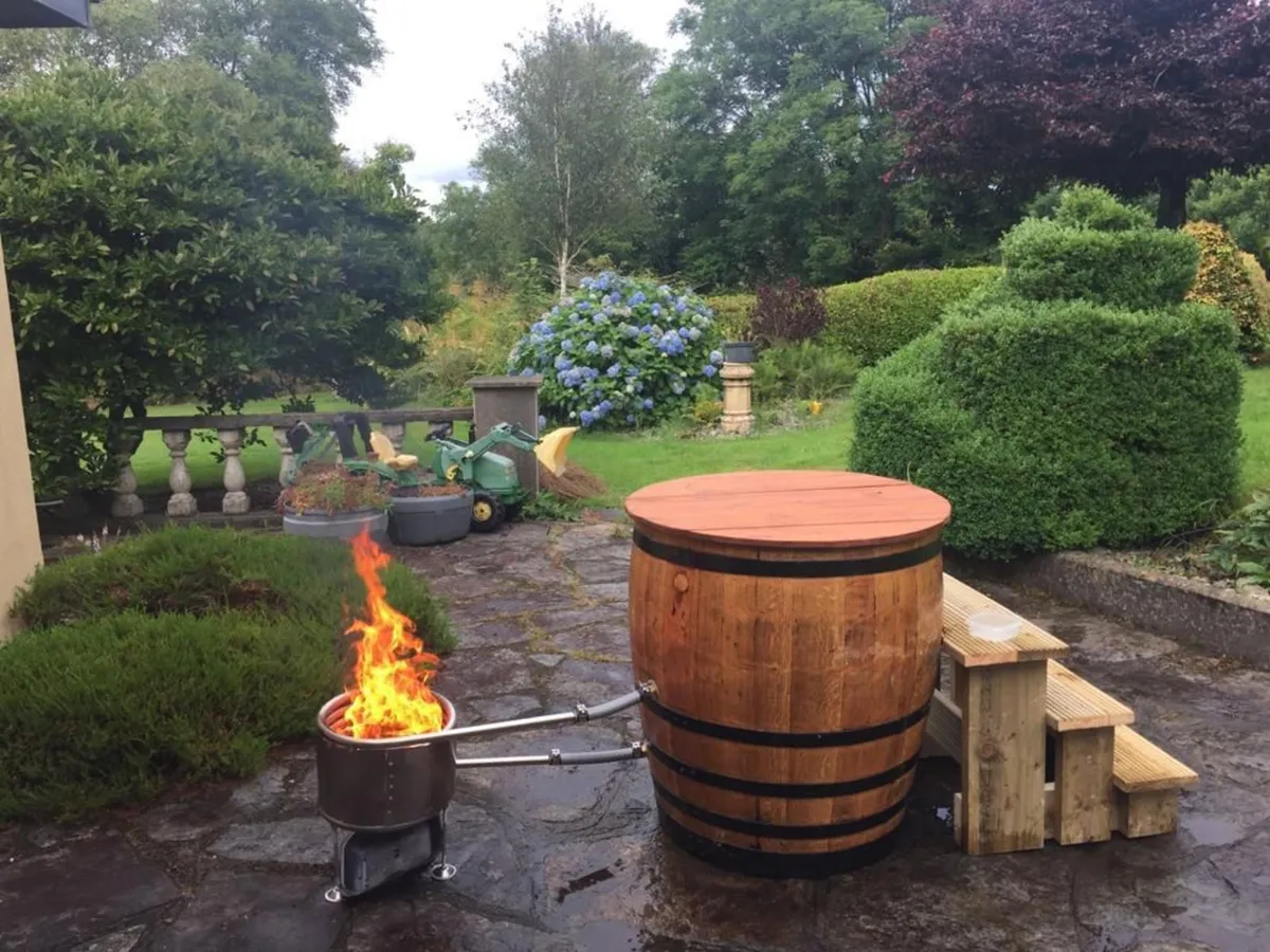 Oak whiskey barrel hot tub - Image 3