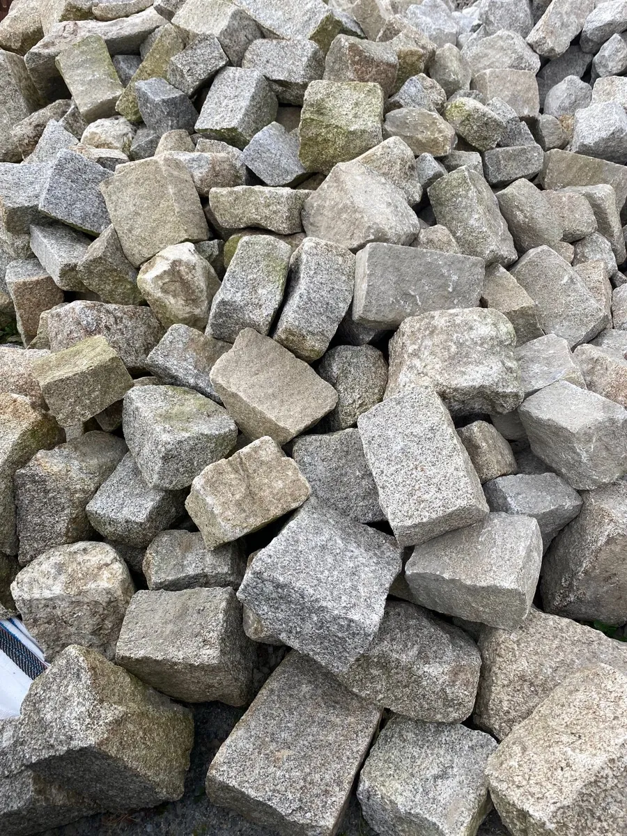 Granite Corner Stone - Image 1