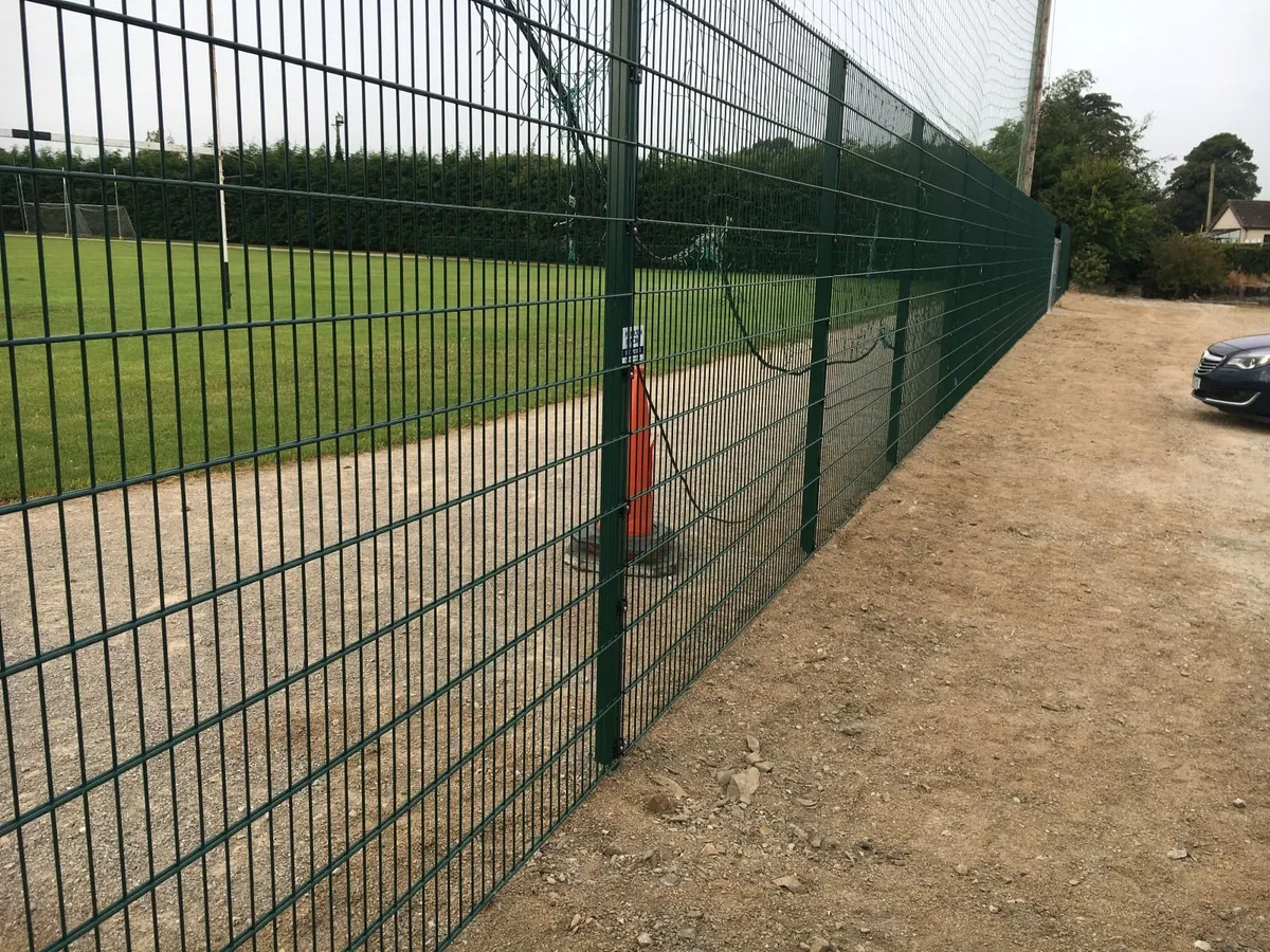 MESH FENCING - Image 1