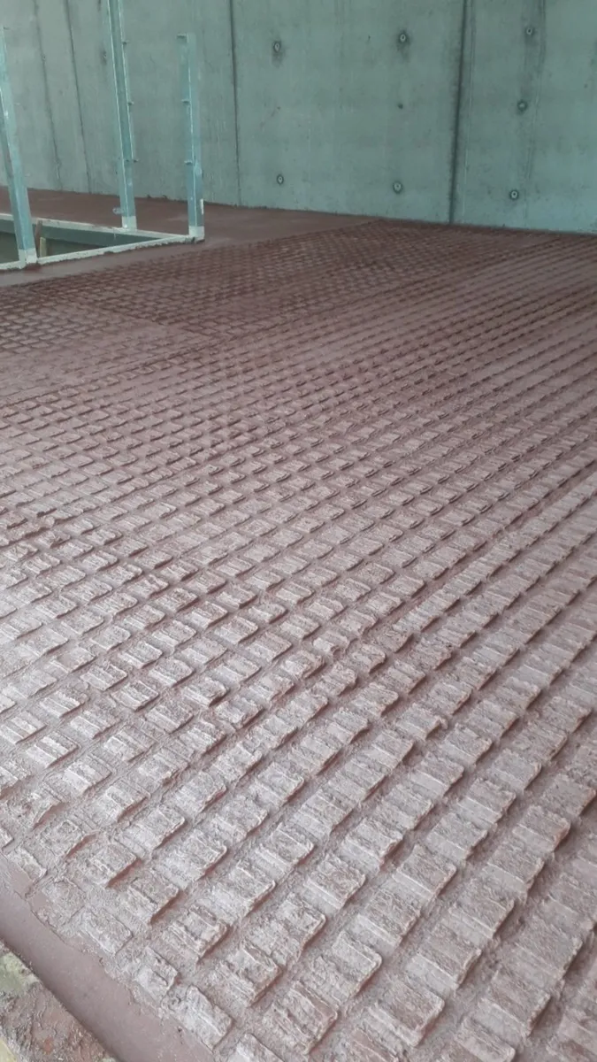 Shuttering concreting digger hire shed walls - Image 4