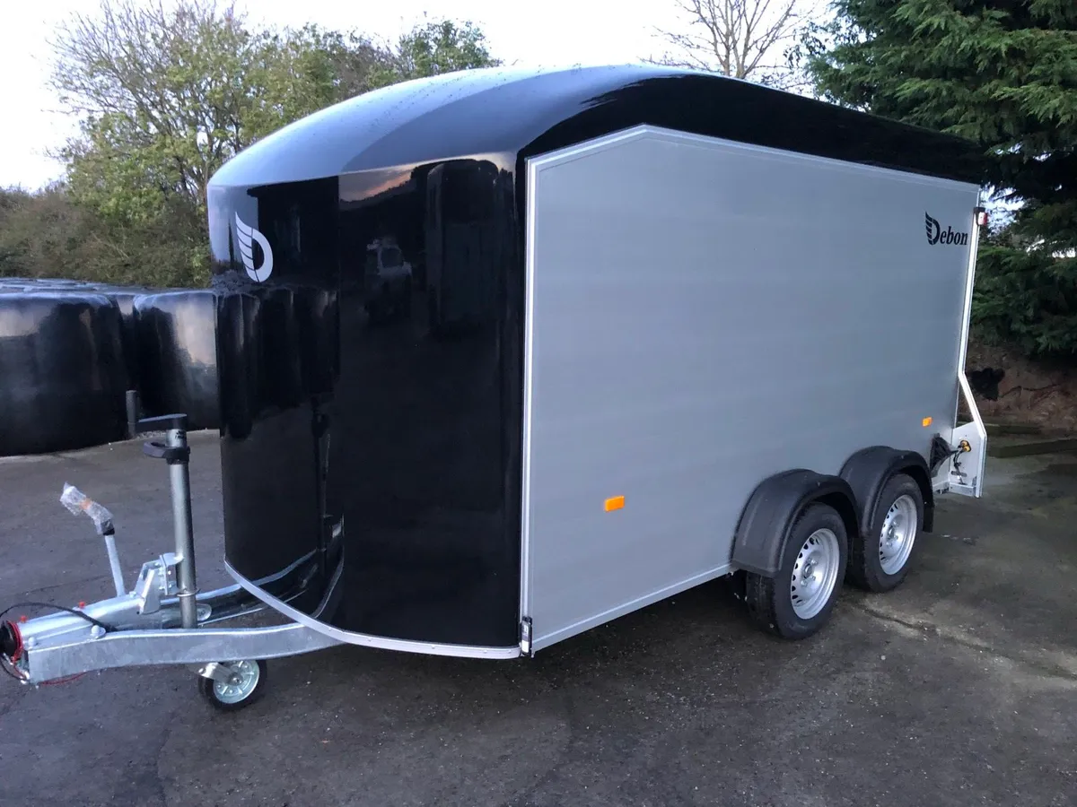 New debon 12 ft box trailer - Image 1