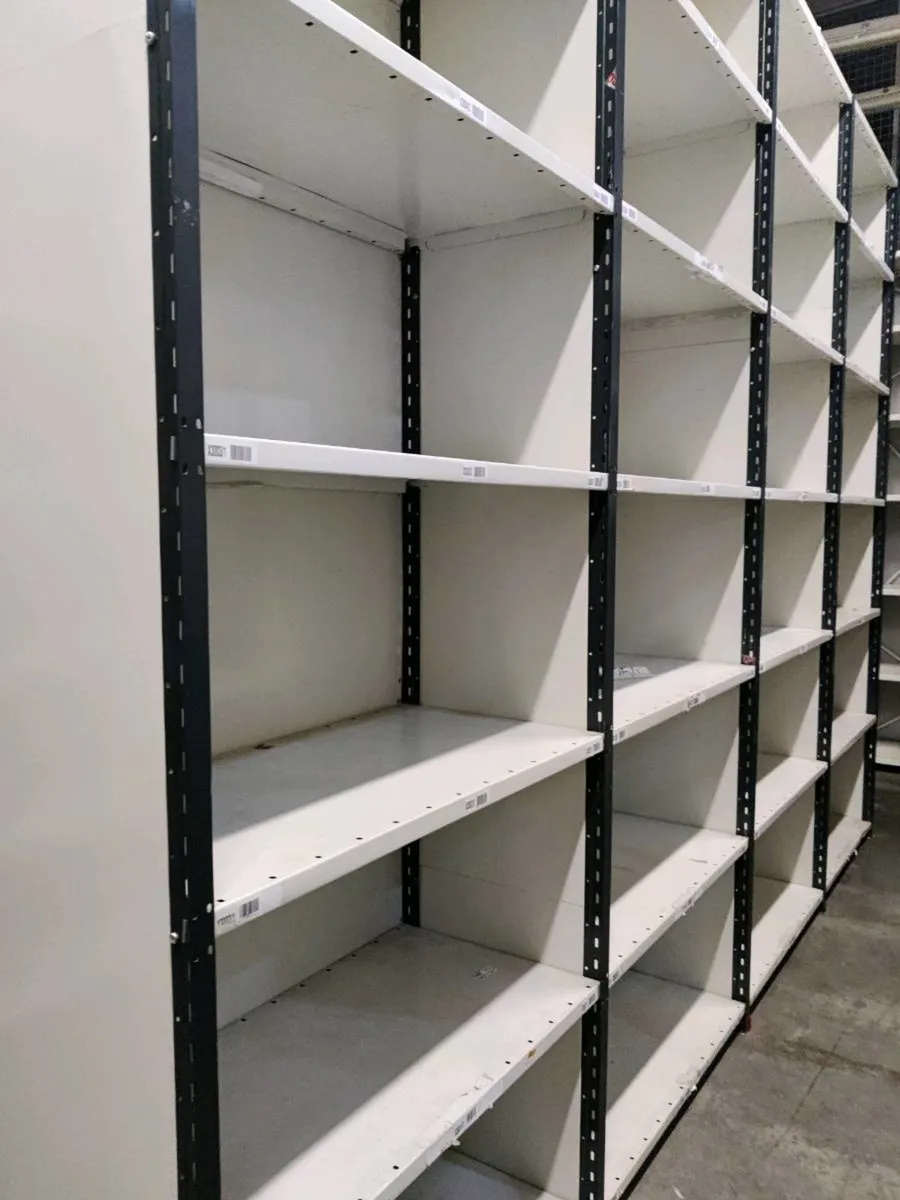 Shelves racking - Image 2