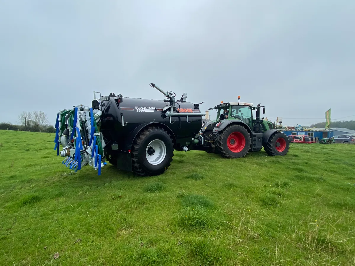 Cross 2500 Gallon Slurry tank - Image 2