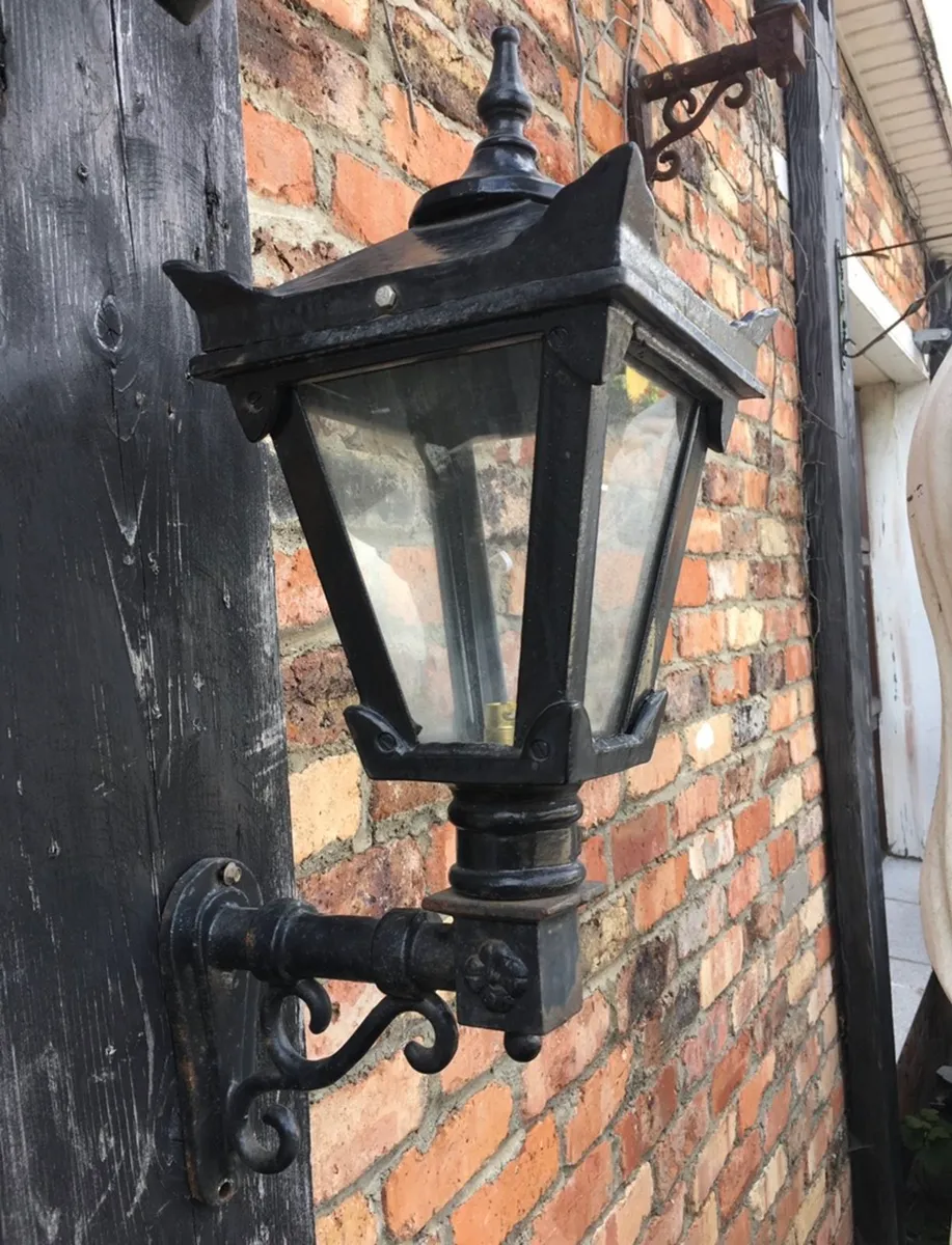 BRAND NEW SOLID CAST IRON WALL LIGHTS - Image 1