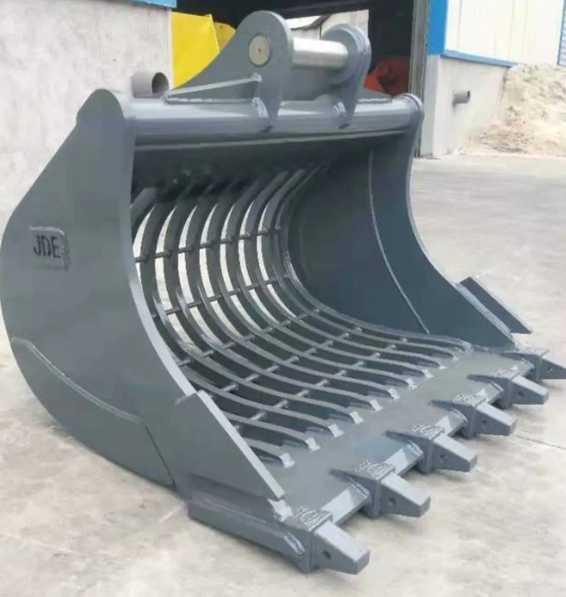 New 13T JDE heavy duty buckets - Image 1