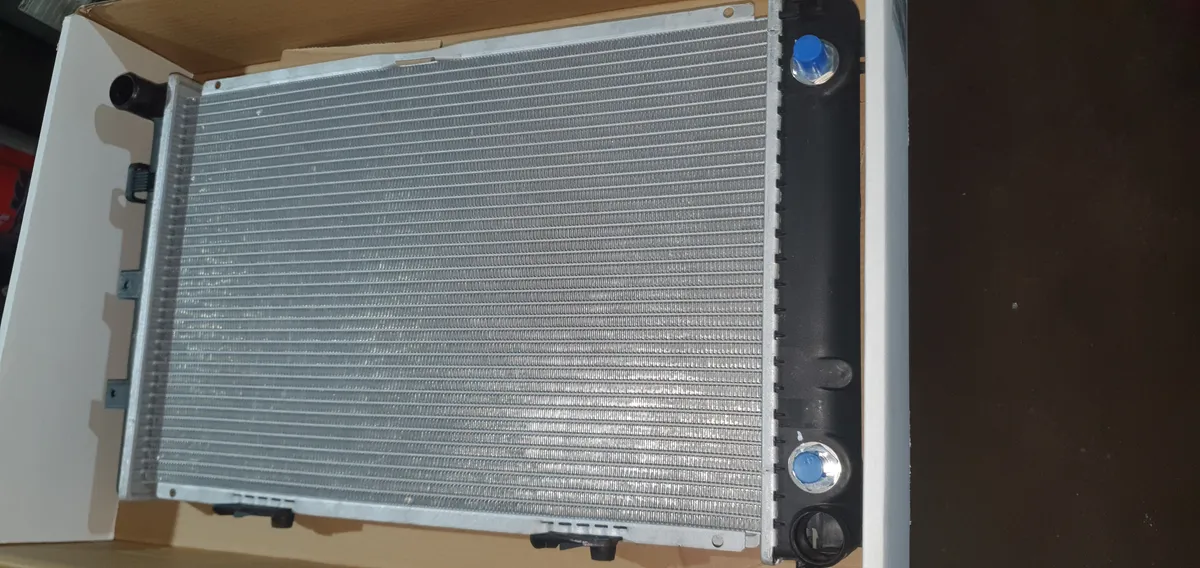 NEW RADIATOR FOR 190 - Image 2