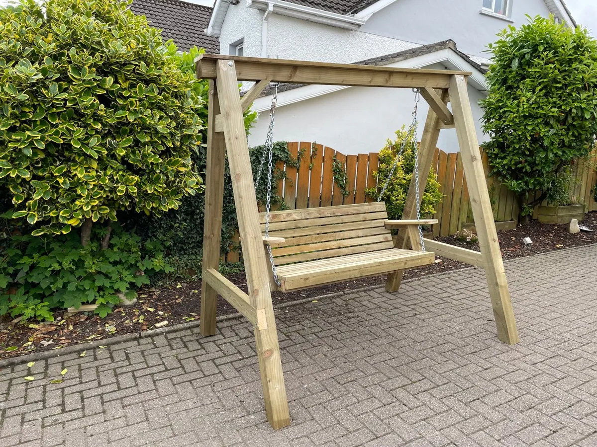 Table and Chairs set, picnic tables, Garden Arch - Image 4