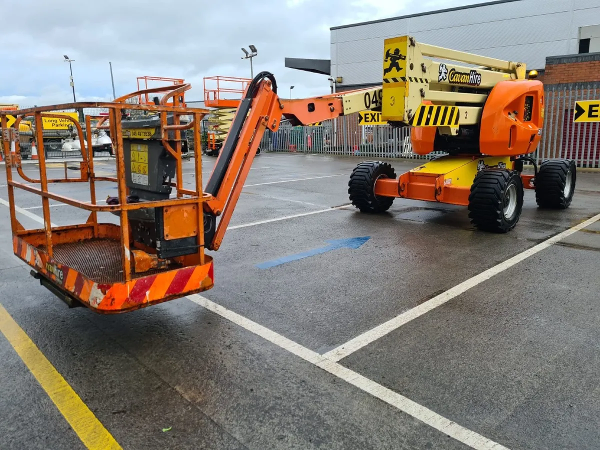 Articulated boom hoist JLG 510 AJ, 51ft platform - Image 1