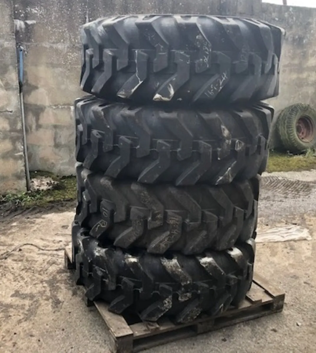 New Solideal 16.9x24 Telehandler Tyres - 12PR