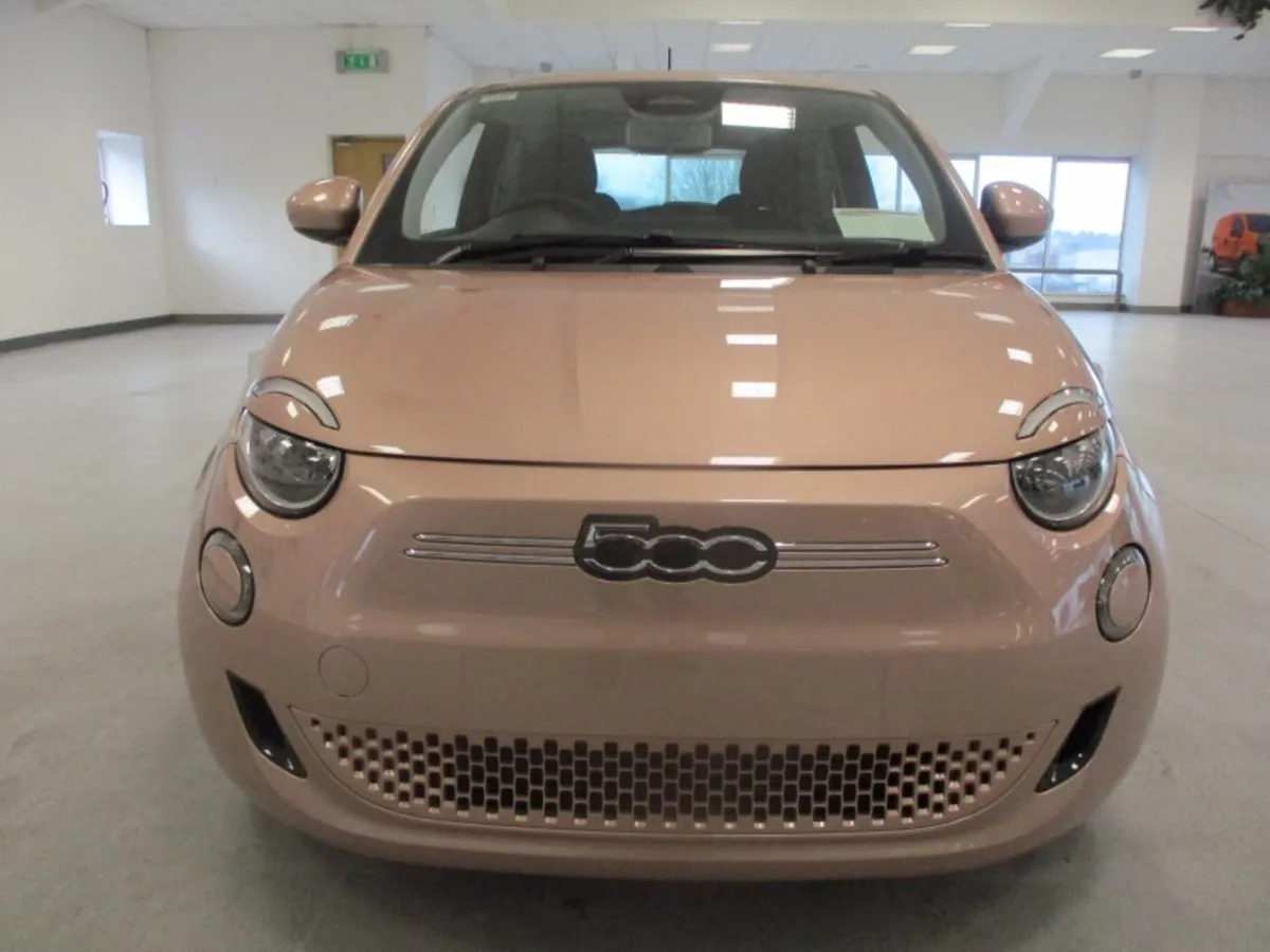 Fiat 500e-NEW 241 OFFERS-4.9% FINANCE - Image 4