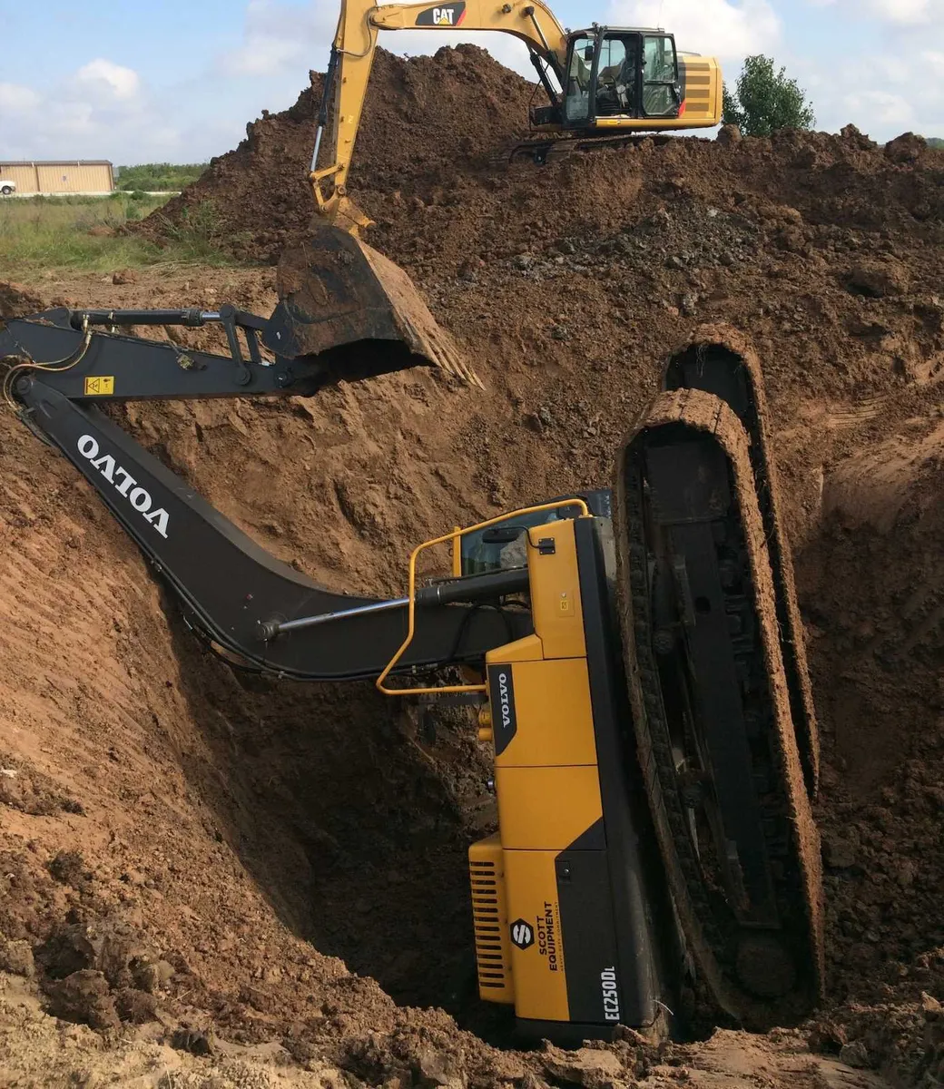 Buckets, grabs, and other attachments - Image 4