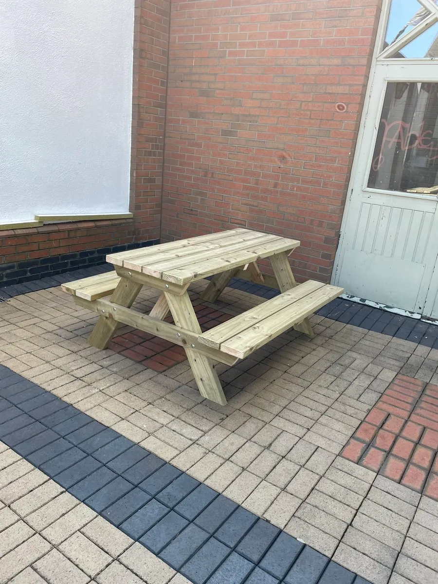 Picnic benches - Image 3