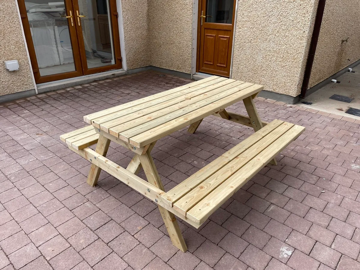 Picnic benches - Image 1