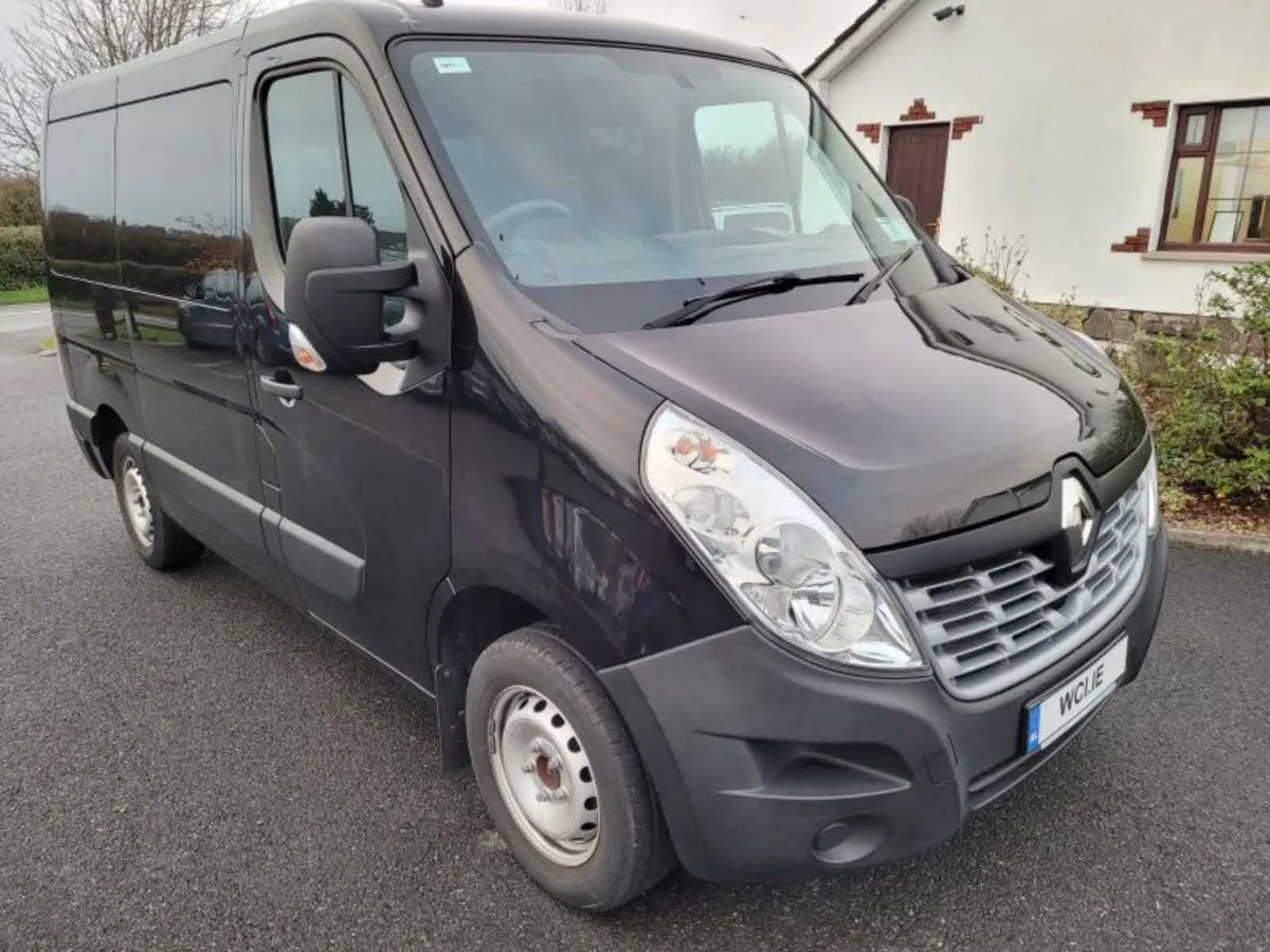 Wheelchair Accessible Renault Master - Image 3