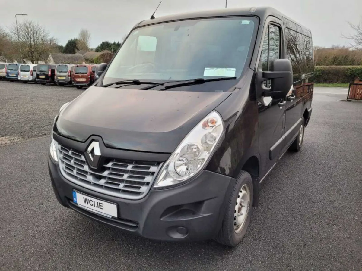 Wheelchair Accessible Renault Master - Image 4