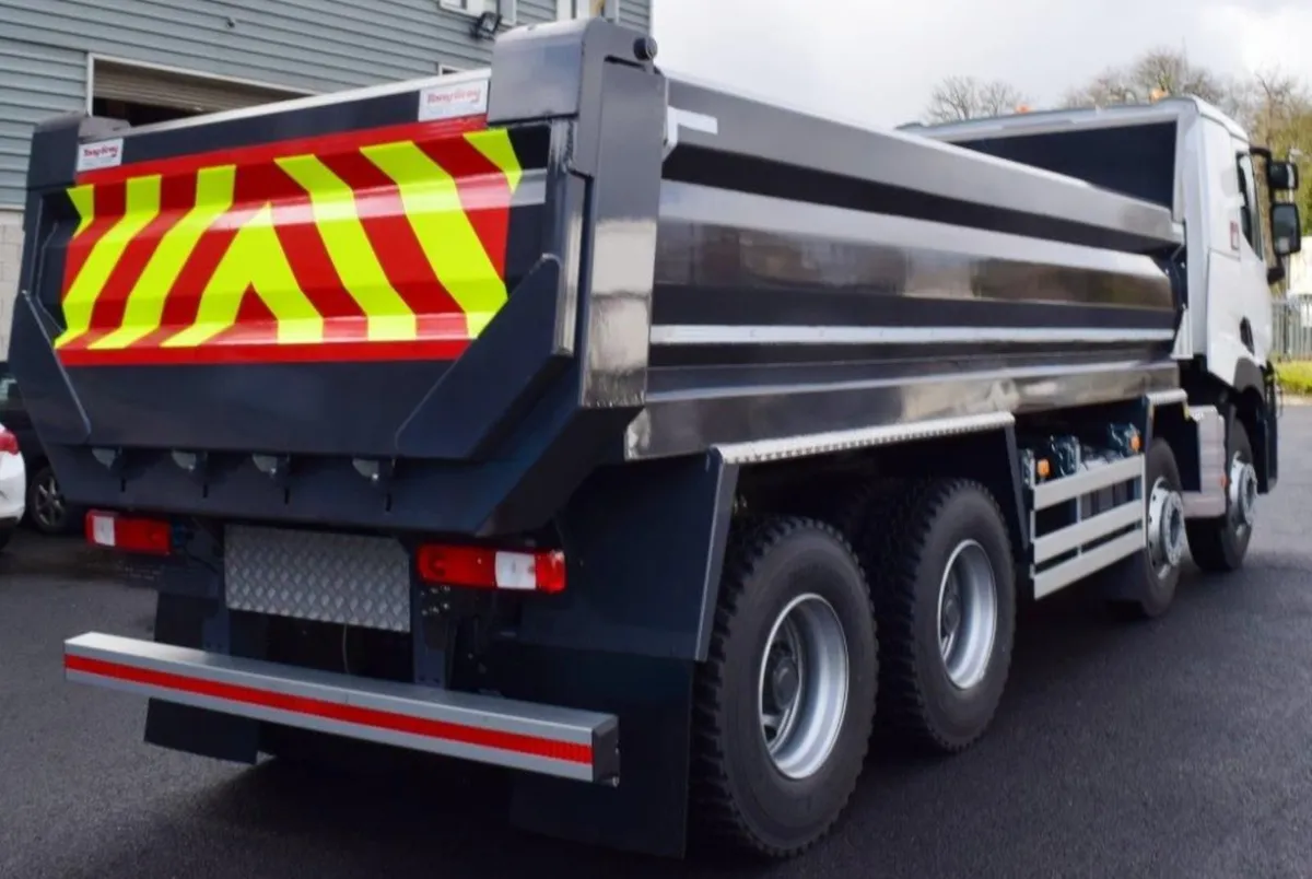 Commercial Vehicle Painting  Gray Enfield - Image 3