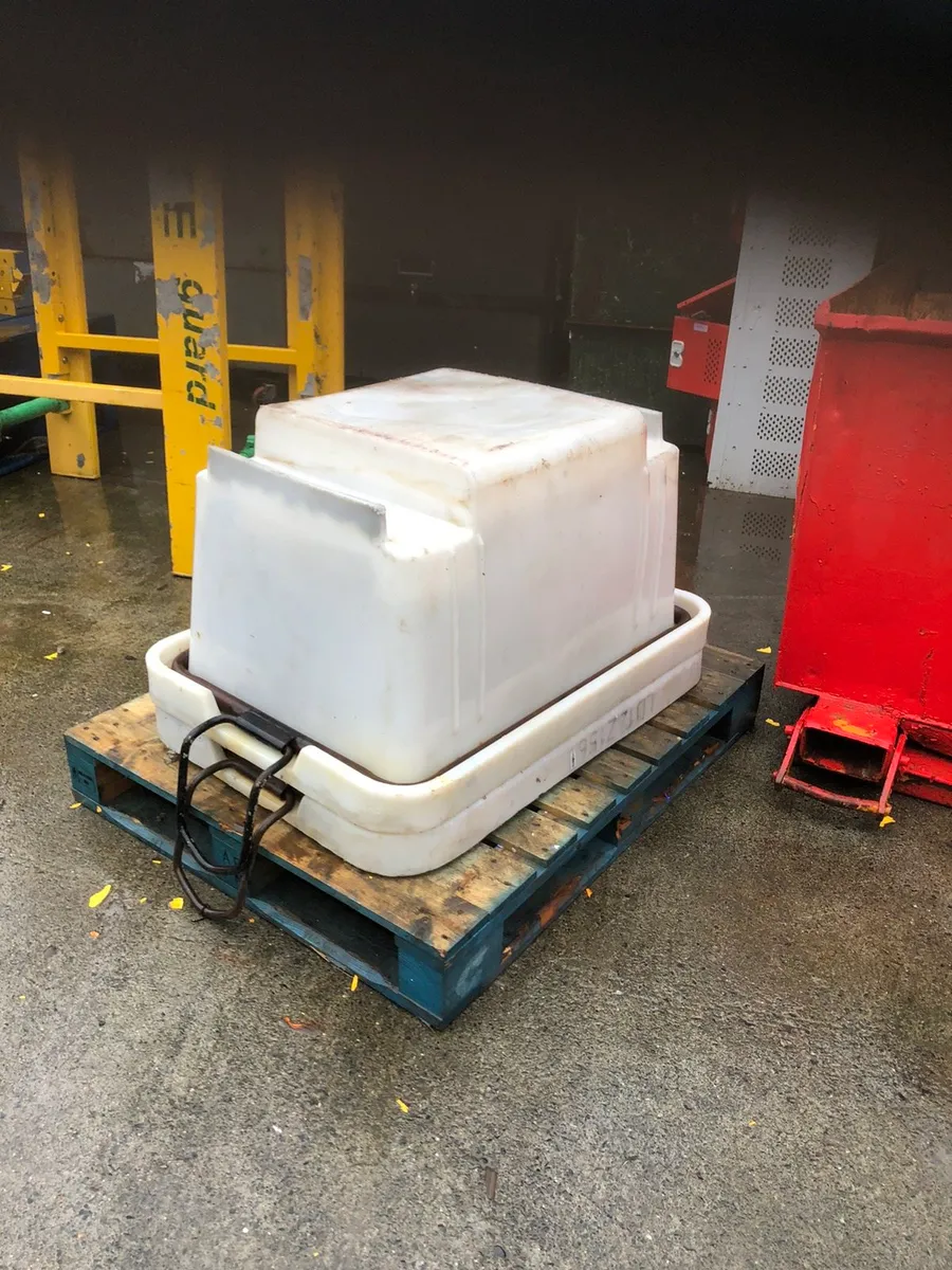 Plastic Mortar Skips - Image 1