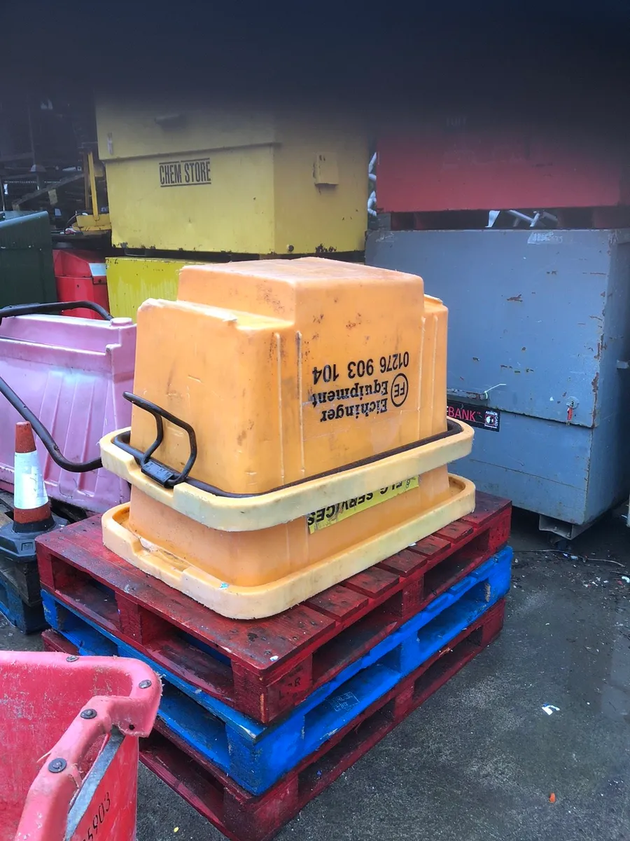 Plastic Mortar Skips - Image 4