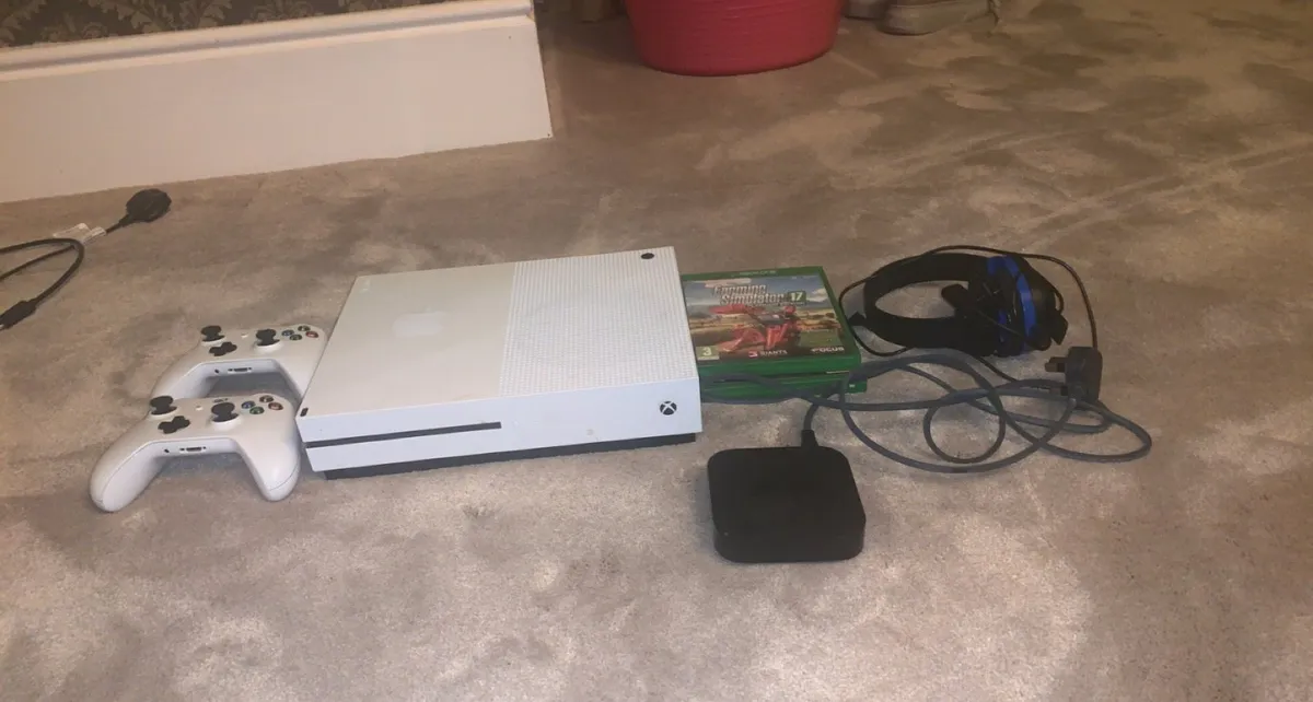 Xbox 1s 500Gb - Image 1
