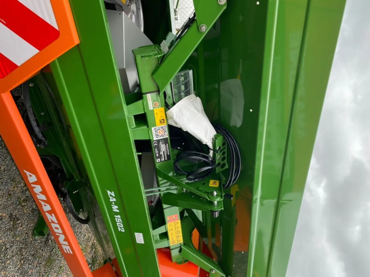 Amazone Fertiliser Spreaders - Image 2