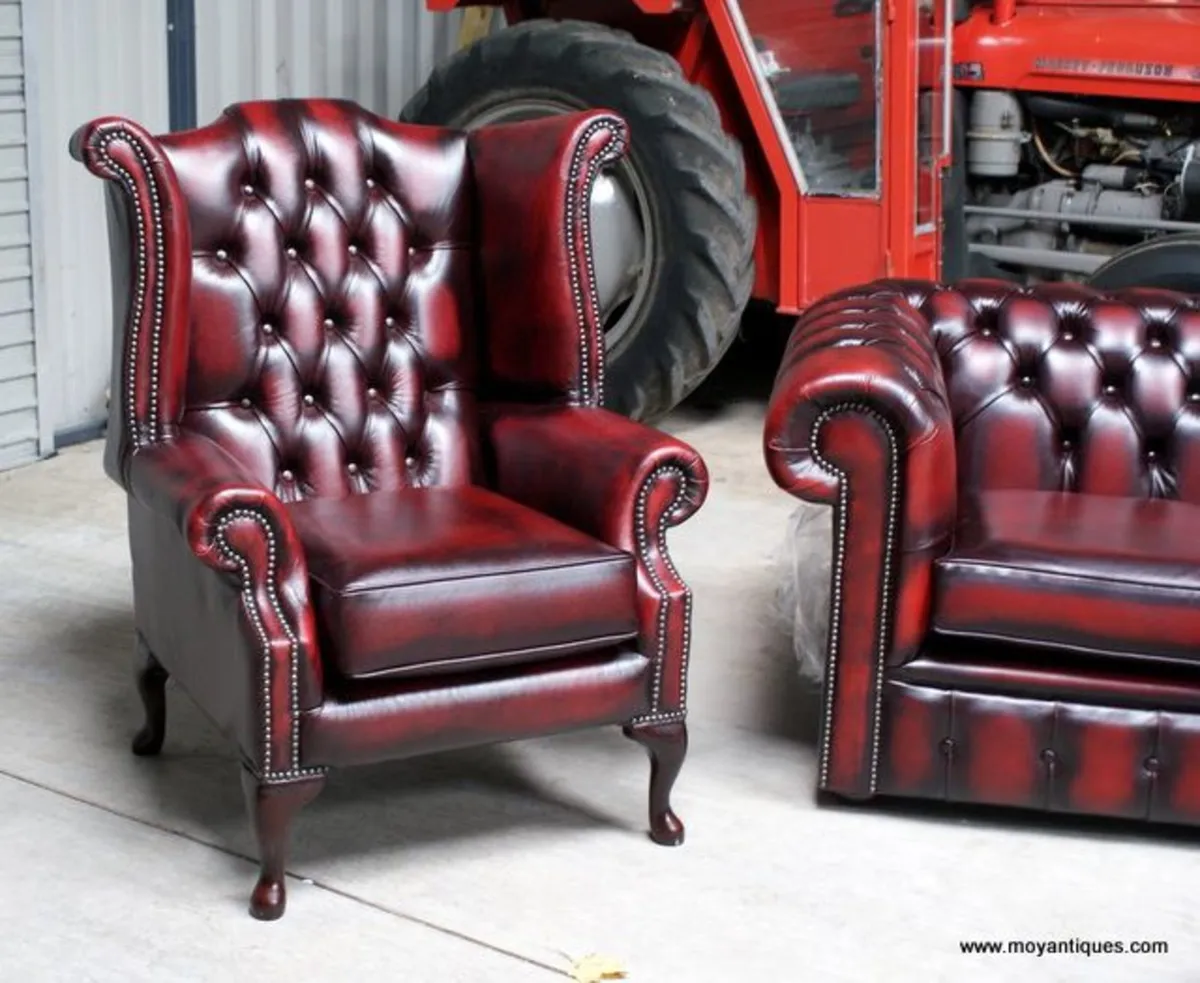 Chesterfield sofa Chairs - Image 2