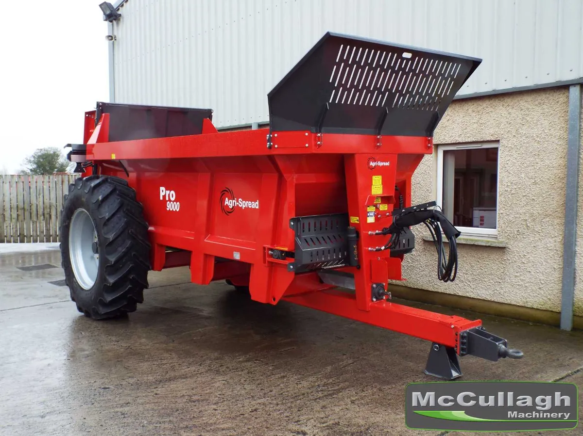 New Agri-Spread 9000 Rear Discharge Muck Spreader